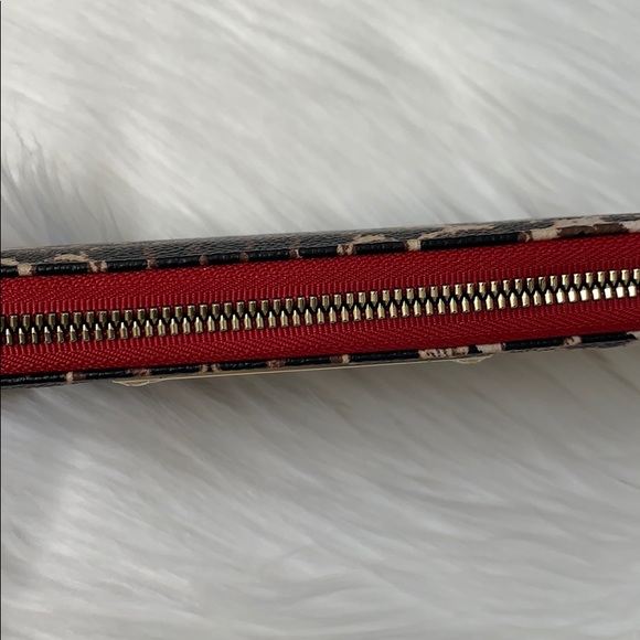 Betsey Johnson zip around leopard/red wallet - Picture 2 of 3